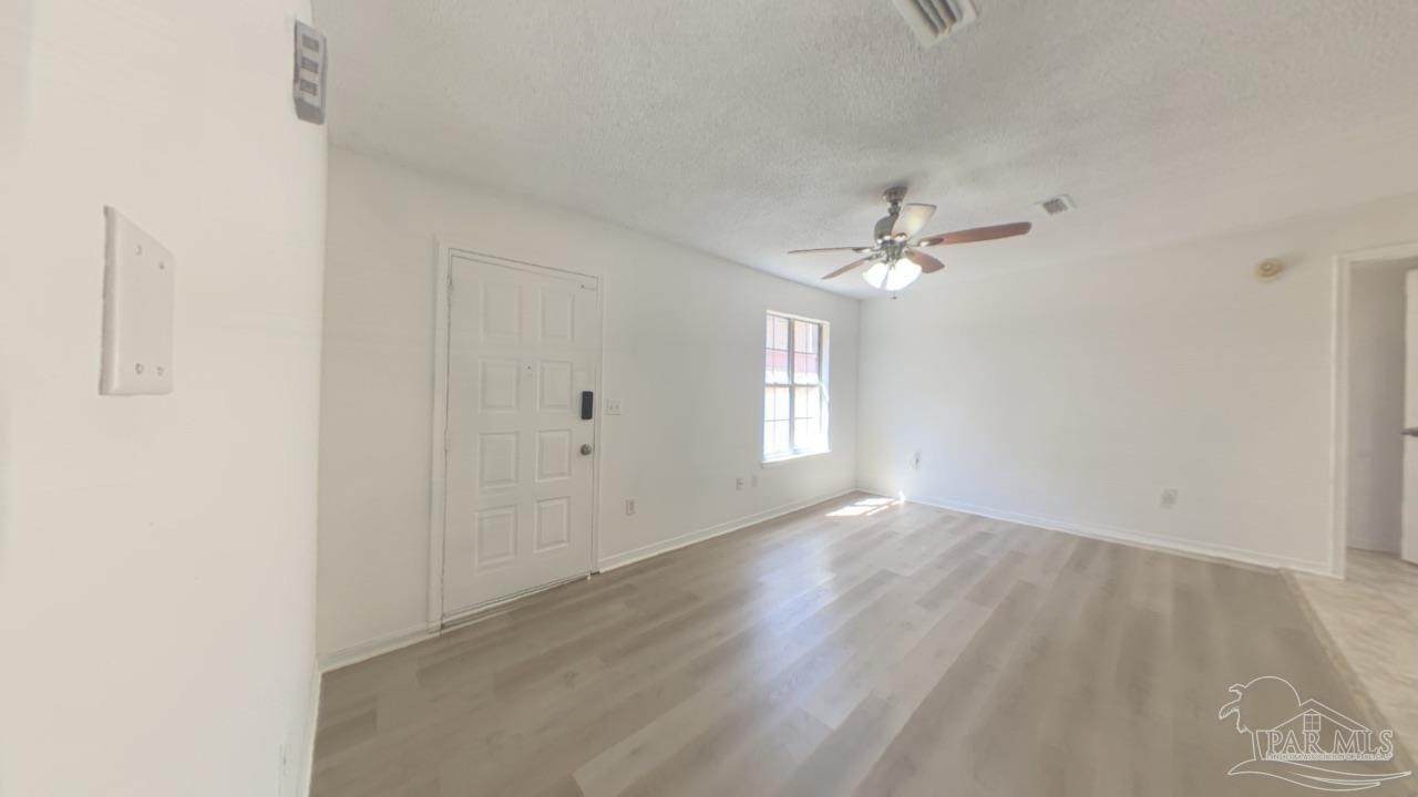 https://bt-photos.global.ssl.fastly.net/pensacola/1280_boomver_1_680077-2.jpg