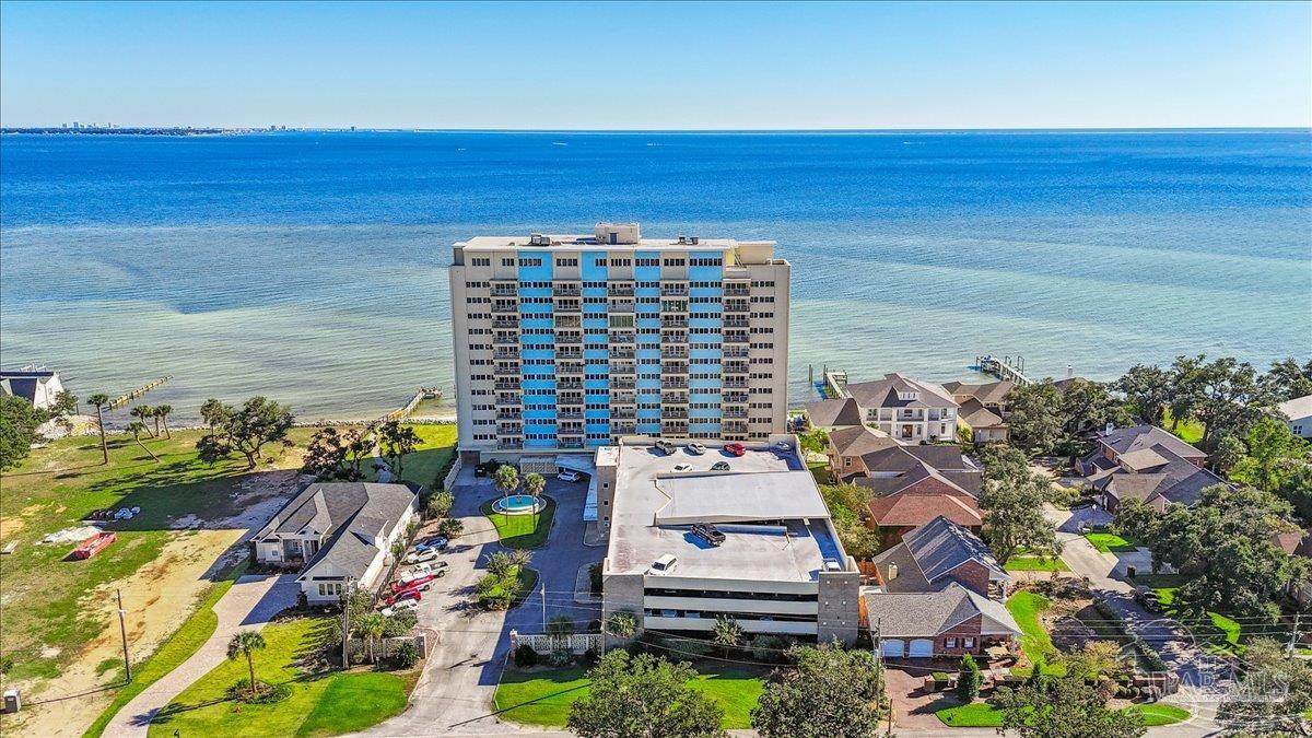825 Bayshore Dr - Photo 1