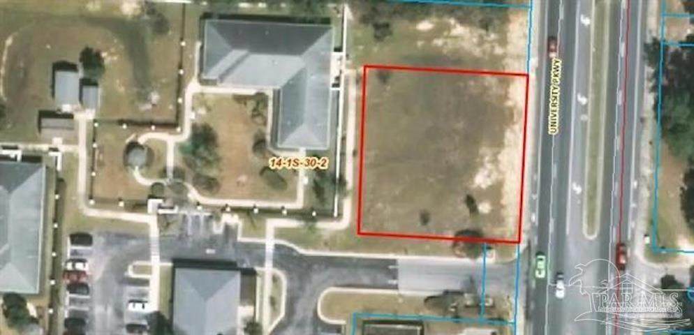 9021 University Pkwy - Photo 1