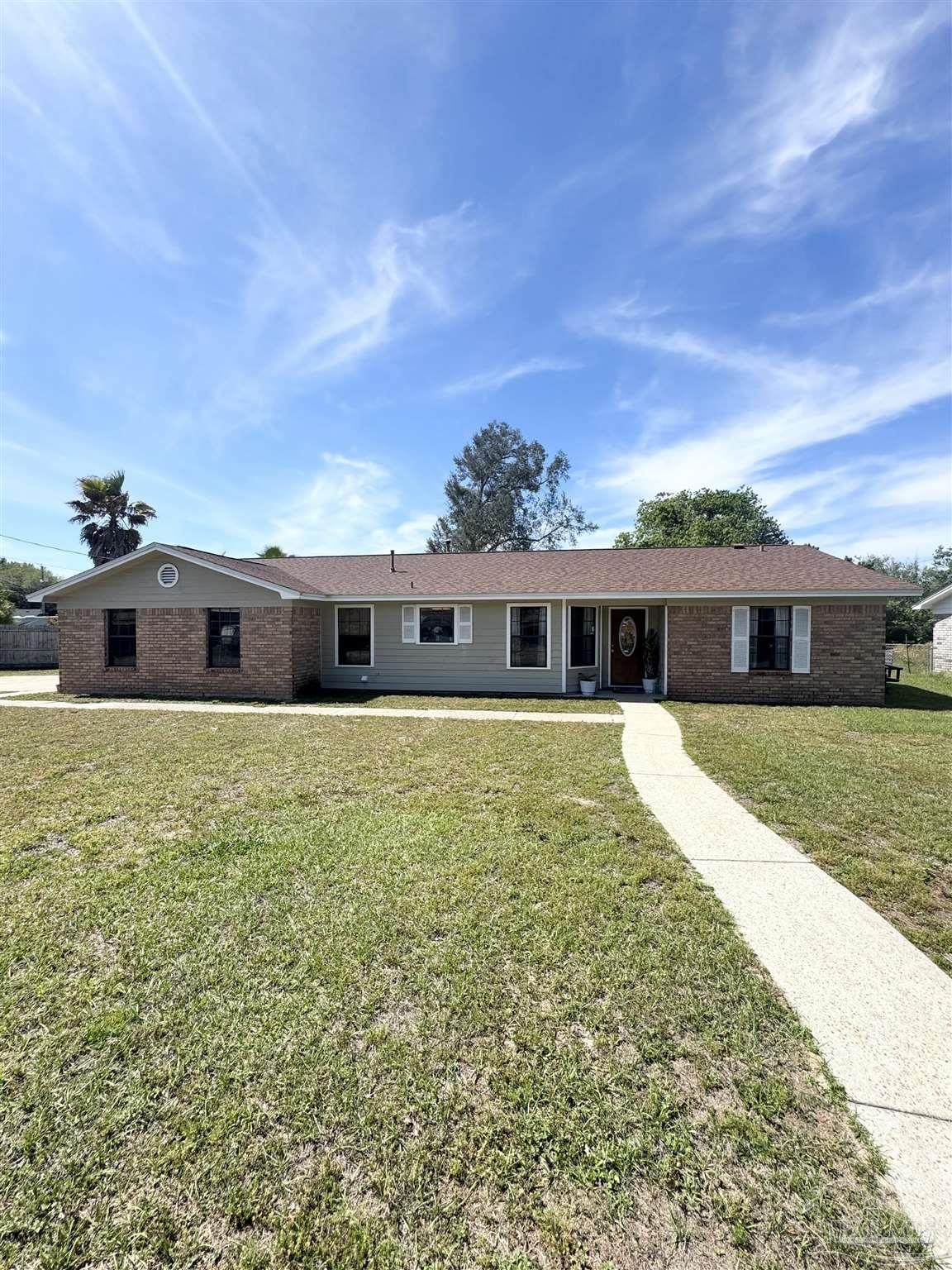 https://bt-photos.global.ssl.fastly.net/pensacola/orig_boomver_1_680534-2.jpg