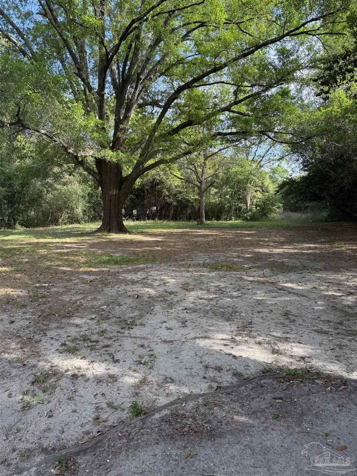 https://bt-photos.global.ssl.fastly.net/pensacola/orig_boomver_1_680859-2.jpg