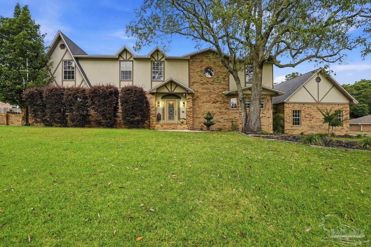 1437 Kings Rd - Photo 1
