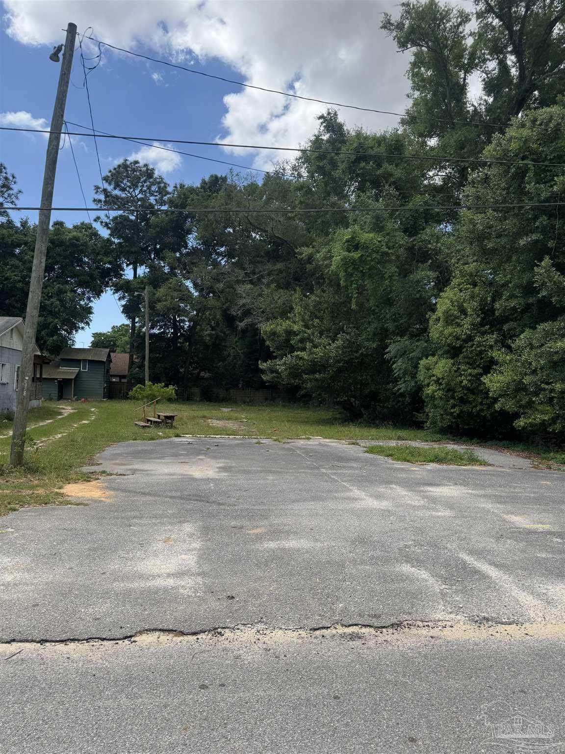 https://bt-photos.global.ssl.fastly.net/pensacola/orig_boomver_1_681196-2.jpg