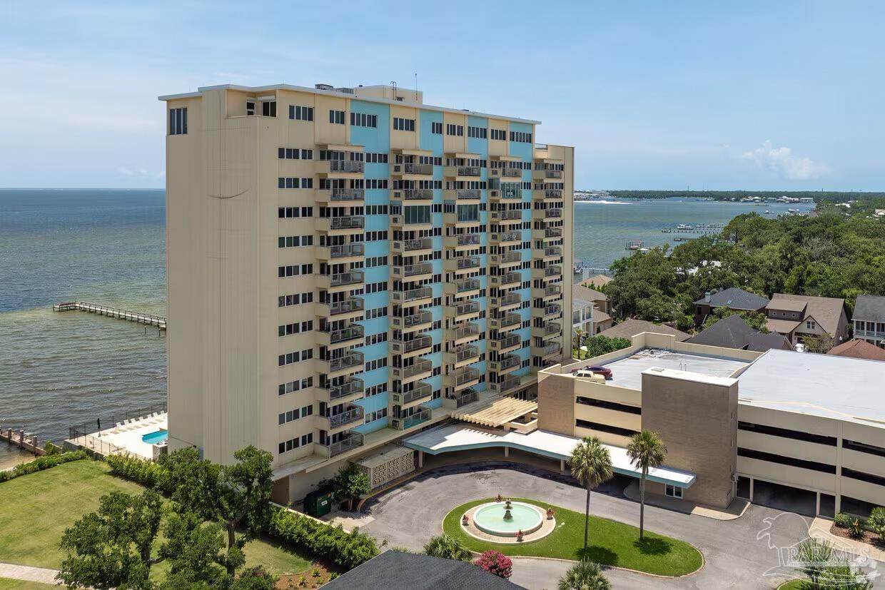 825 Bayshore Dr - Photo 1