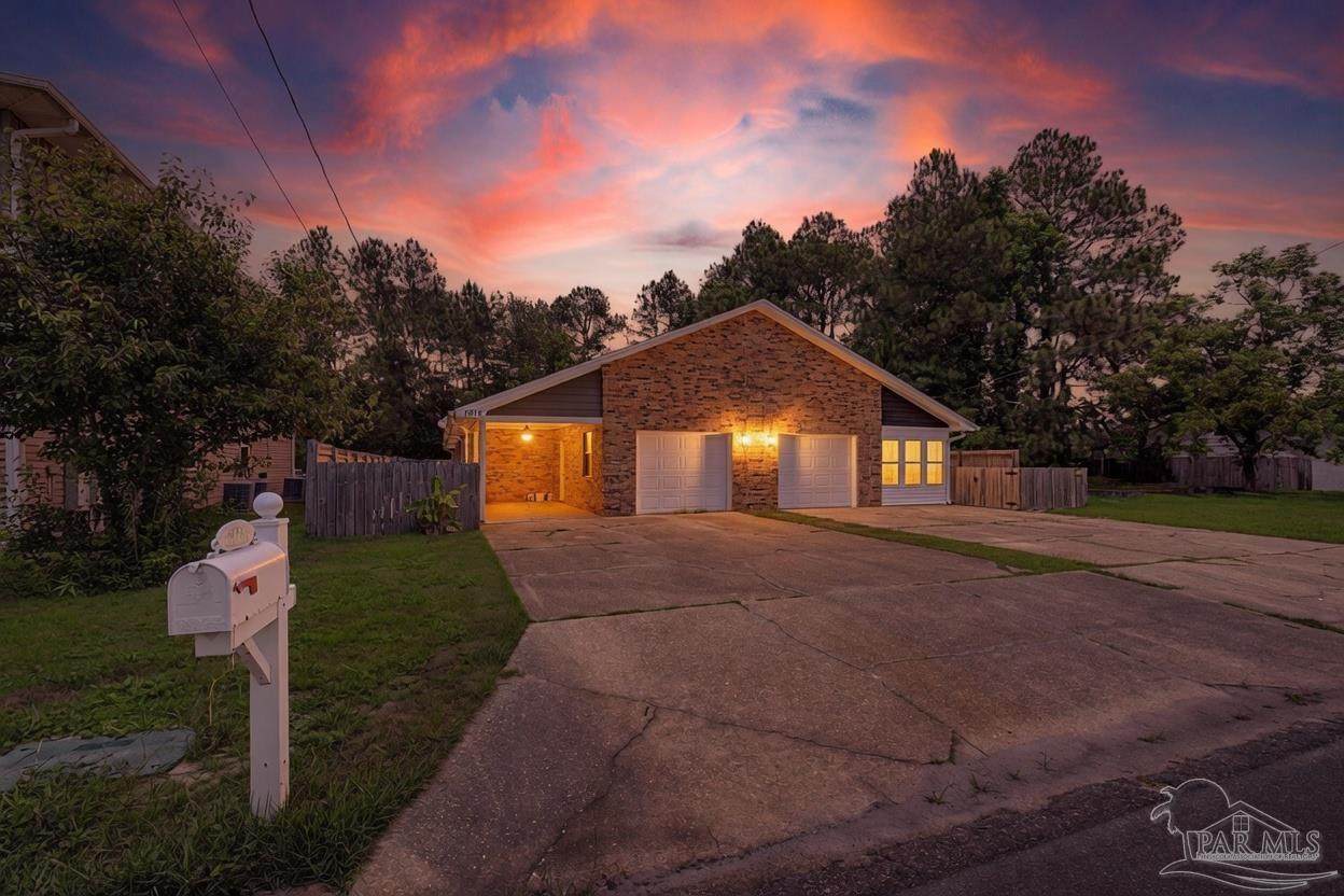 https://bt-photos.global.ssl.fastly.net/pensacola/orig_boomver_1_682756-2.jpg