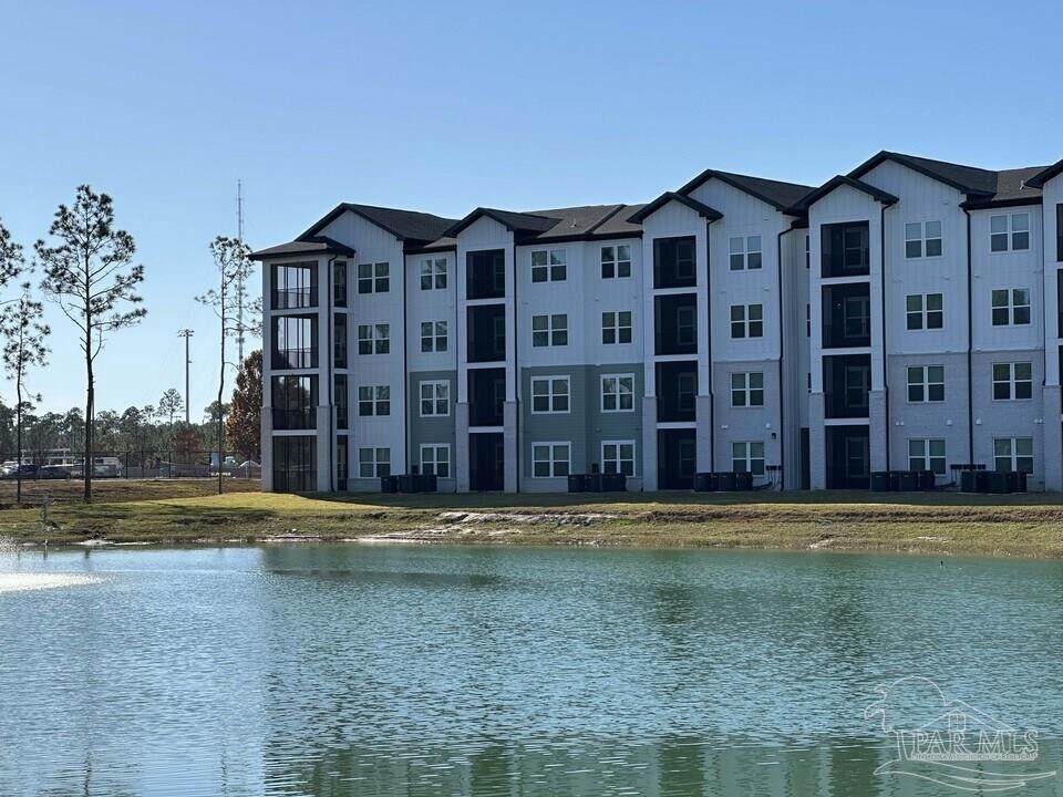 https://bt-photos.global.ssl.fastly.net/pensacola/orig_boomver_1_682851-2.jpg