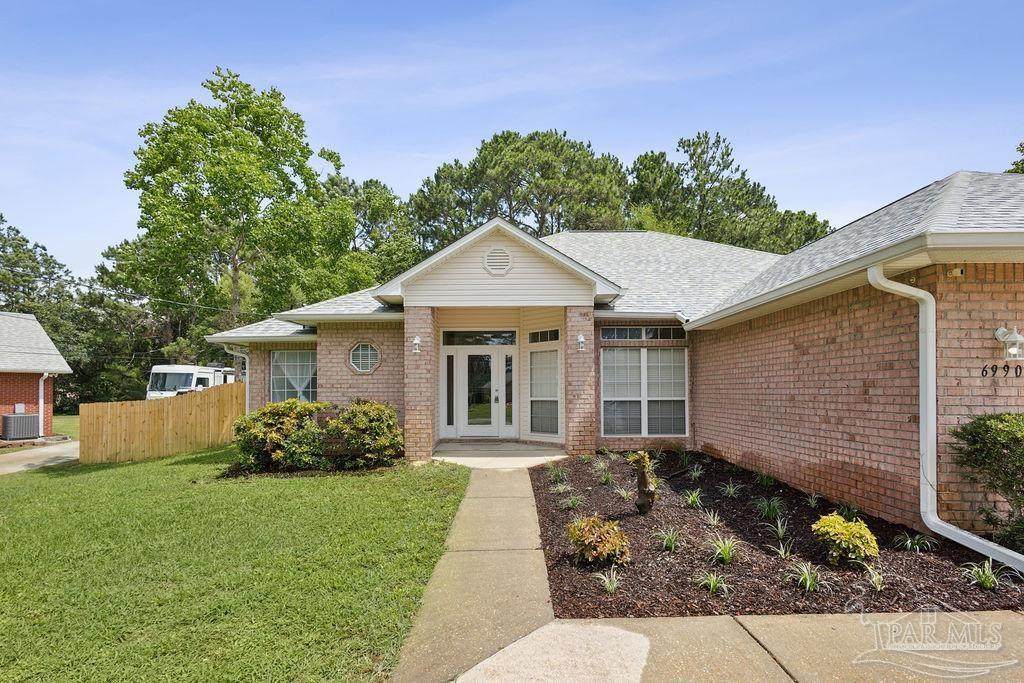https://bt-photos.global.ssl.fastly.net/pensacola/orig_boomver_1_683907-2.jpg