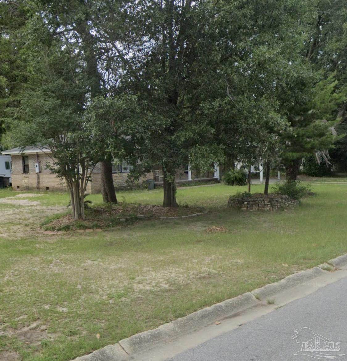 https://bt-photos.global.ssl.fastly.net/pensacola/orig_boomver_1_683928-2.jpg