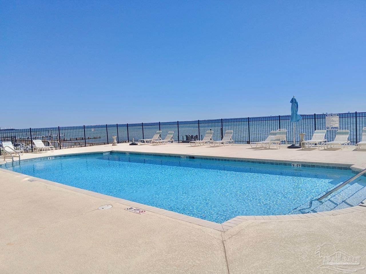 825 Bayshore Dr - Photo 1