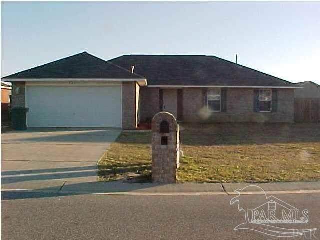 537 Batten Blvd - Photo 1