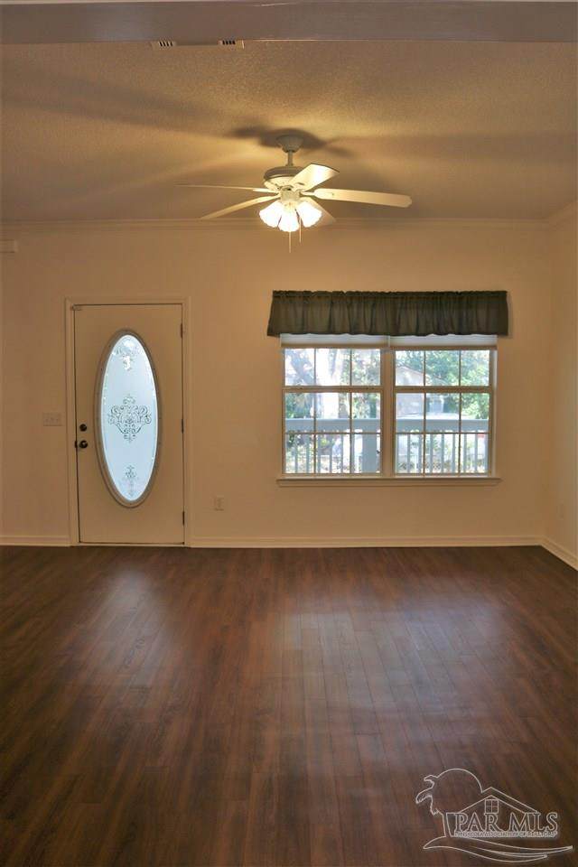 https://bt-photos.global.ssl.fastly.net/pensacola/orig_boomver_1_685415-2.jpg