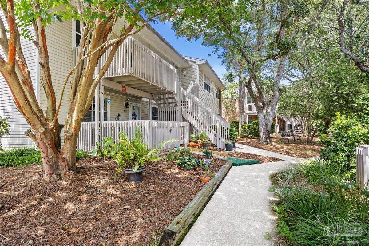 1200 Shoreline Dr - Photo 1