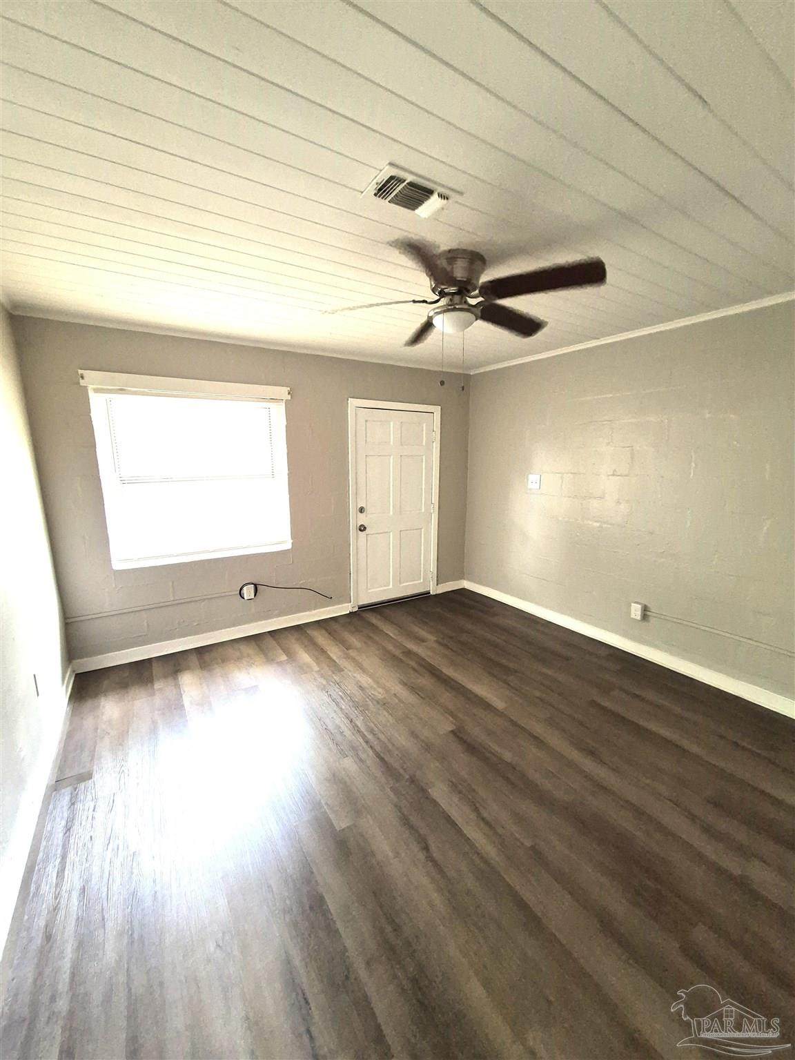 https://bt-photos.global.ssl.fastly.net/pensacola/orig_boomver_1_686638-19.jpg
