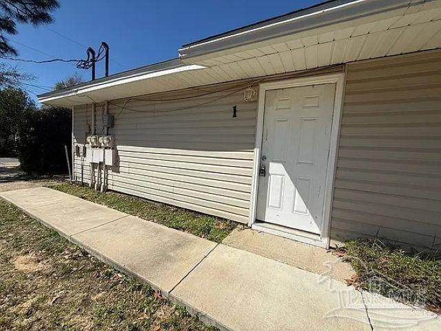 https://bt-photos.global.ssl.fastly.net/pensacola/orig_boomver_1_686819-2.jpg