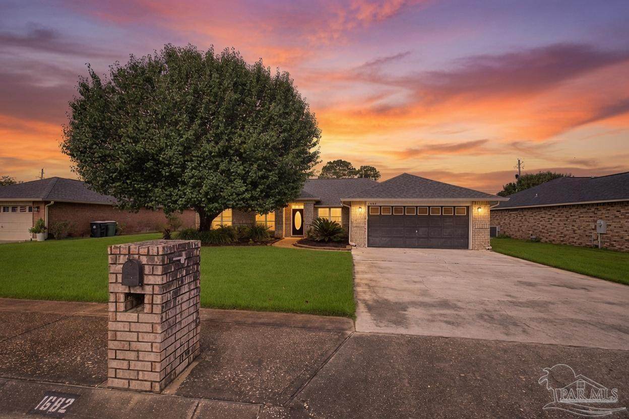 1682 Beachside Dr - Photo 1