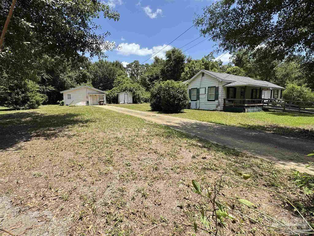 4040 Wilkes St - Photo 1