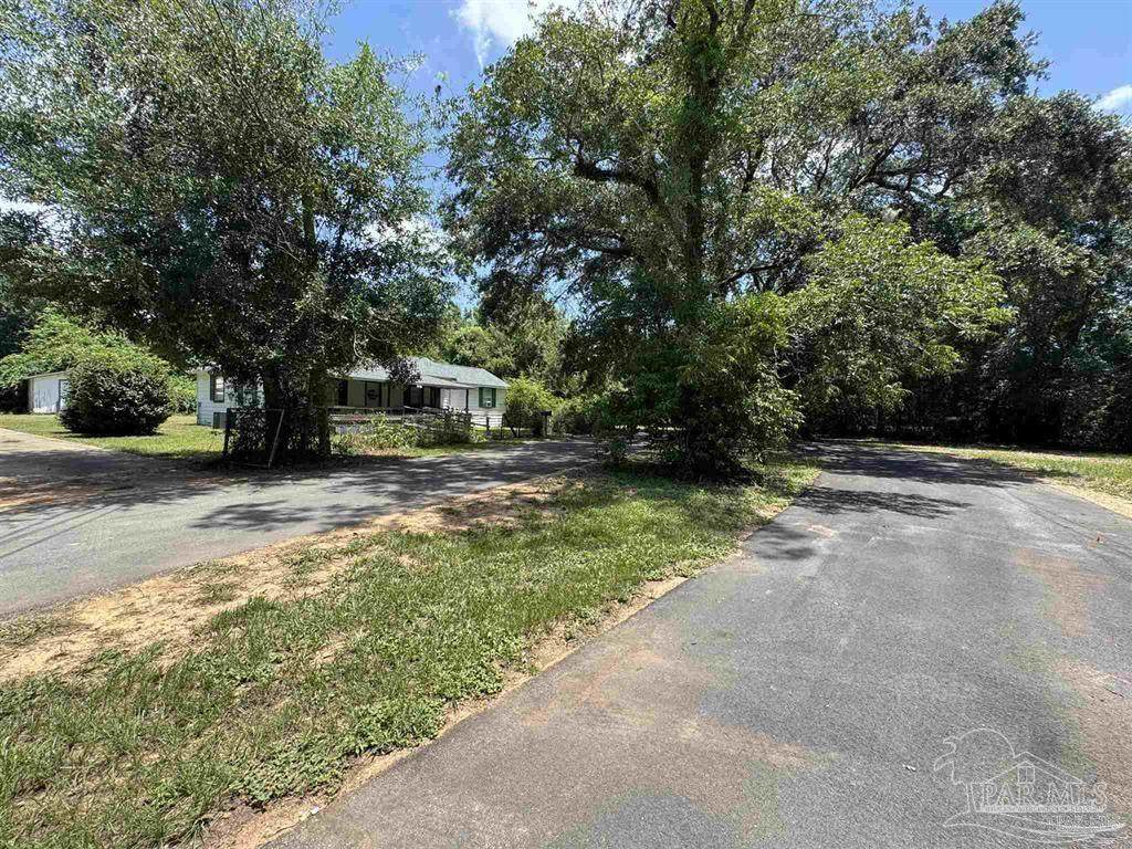 https://bt-photos.global.ssl.fastly.net/pensacola/orig_boomver_1_688075-2.jpg