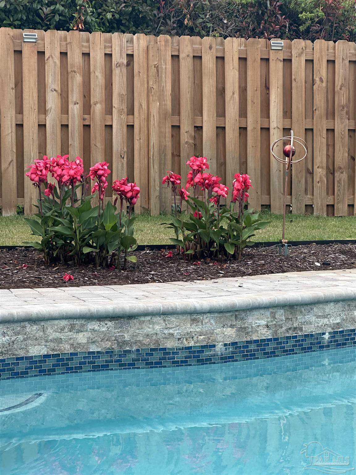 https://bt-photos.global.ssl.fastly.net/pensacola/1280_boomver_1_688432-2.jpg
