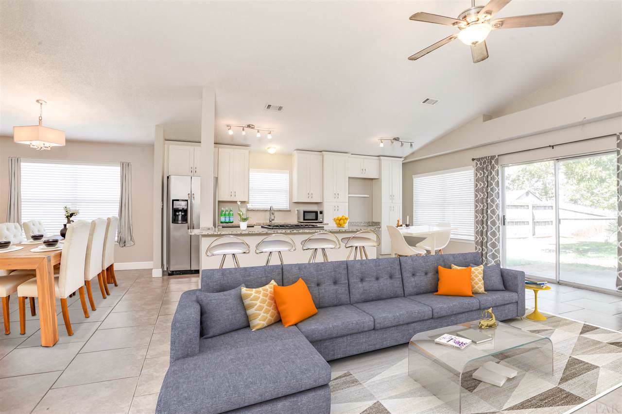 330 Mizzen Ln - Photo 1