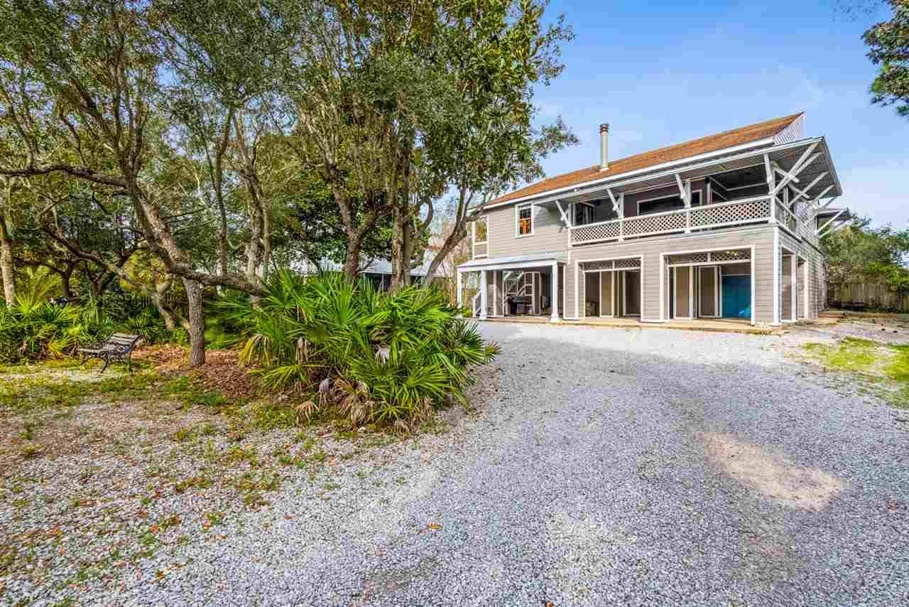 3258 Laurel Dr - Photo 1