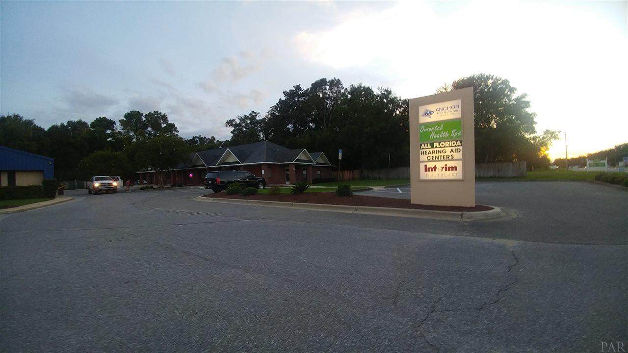 1331 Creighton Rd - Photo 1