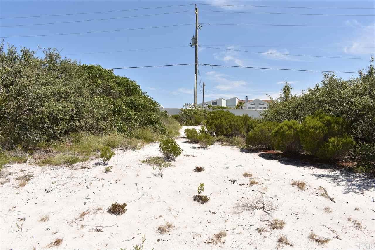 305 Gulfview Ln - Photo 1