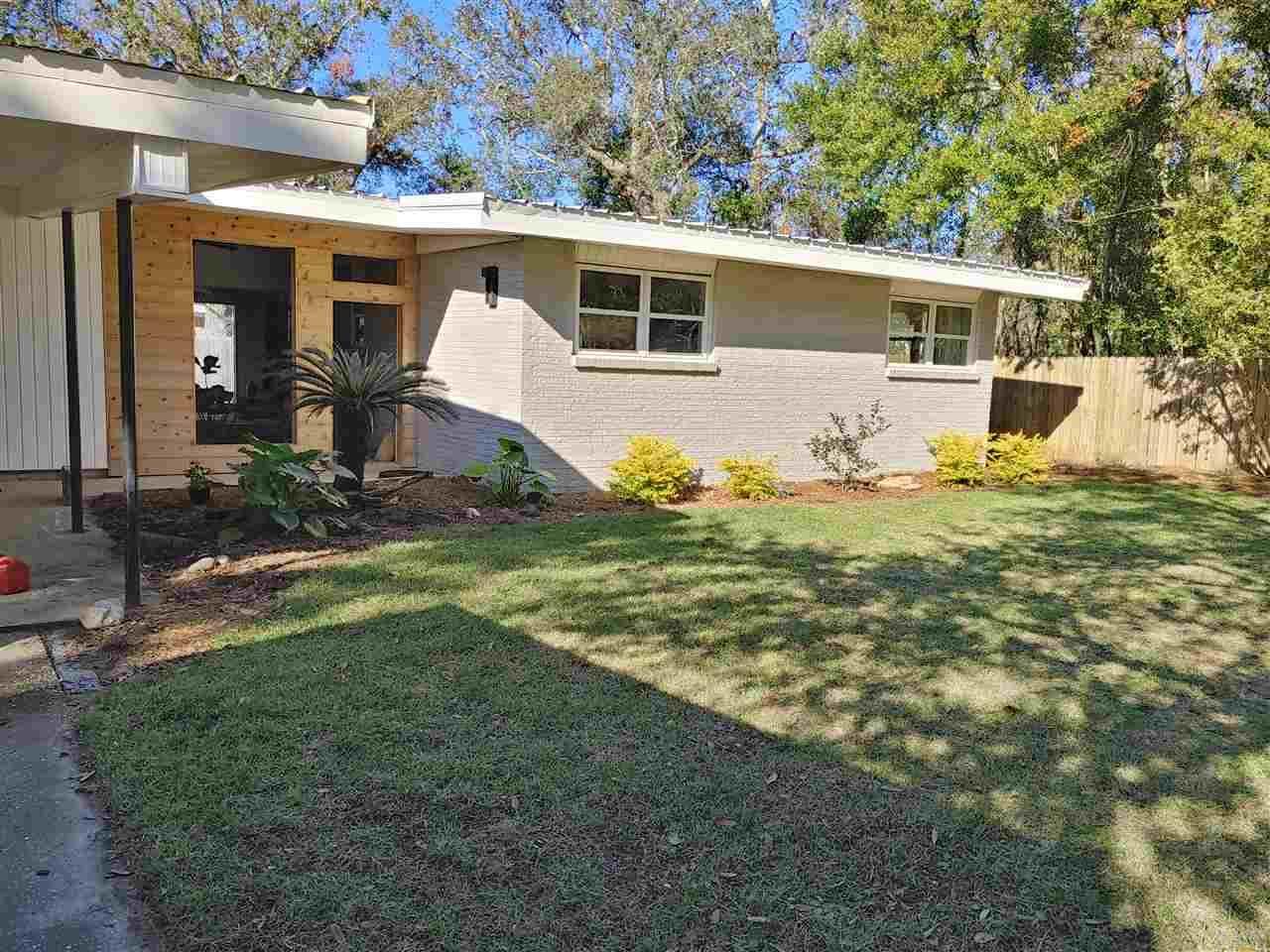 126 Loruna Dr - Photo 1