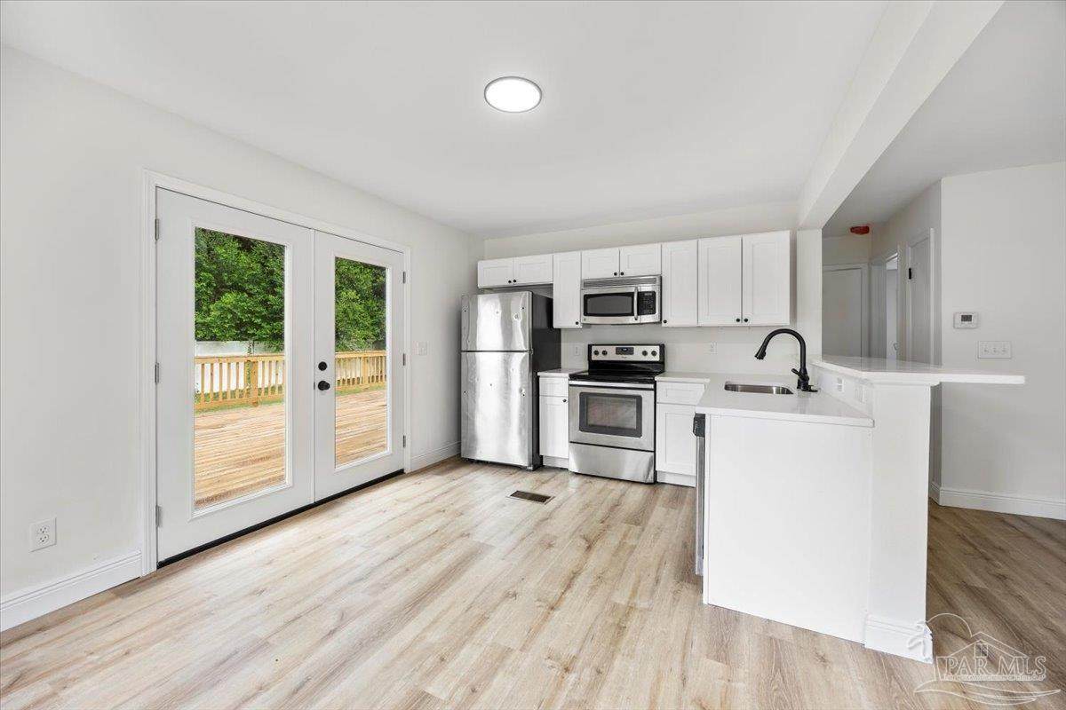 206 Charleston Dr - Photo 1