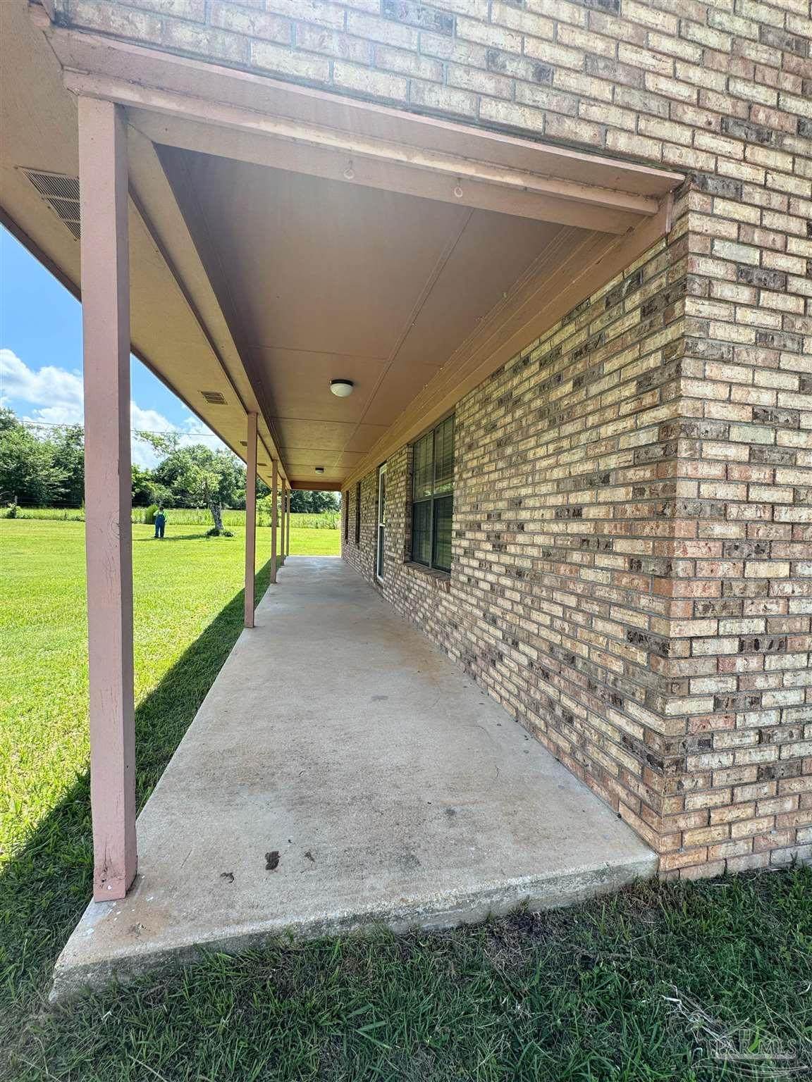 https://bt-photos.global.ssl.fastly.net/pensacola/1280_boomver_2_666459-2.jpg
