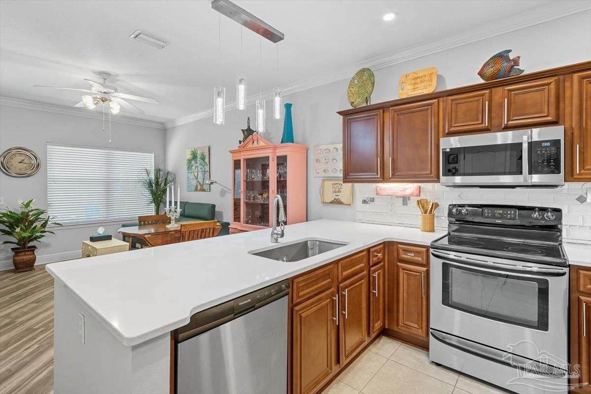 2212 Hadleigh Hills Ct - Photo 1