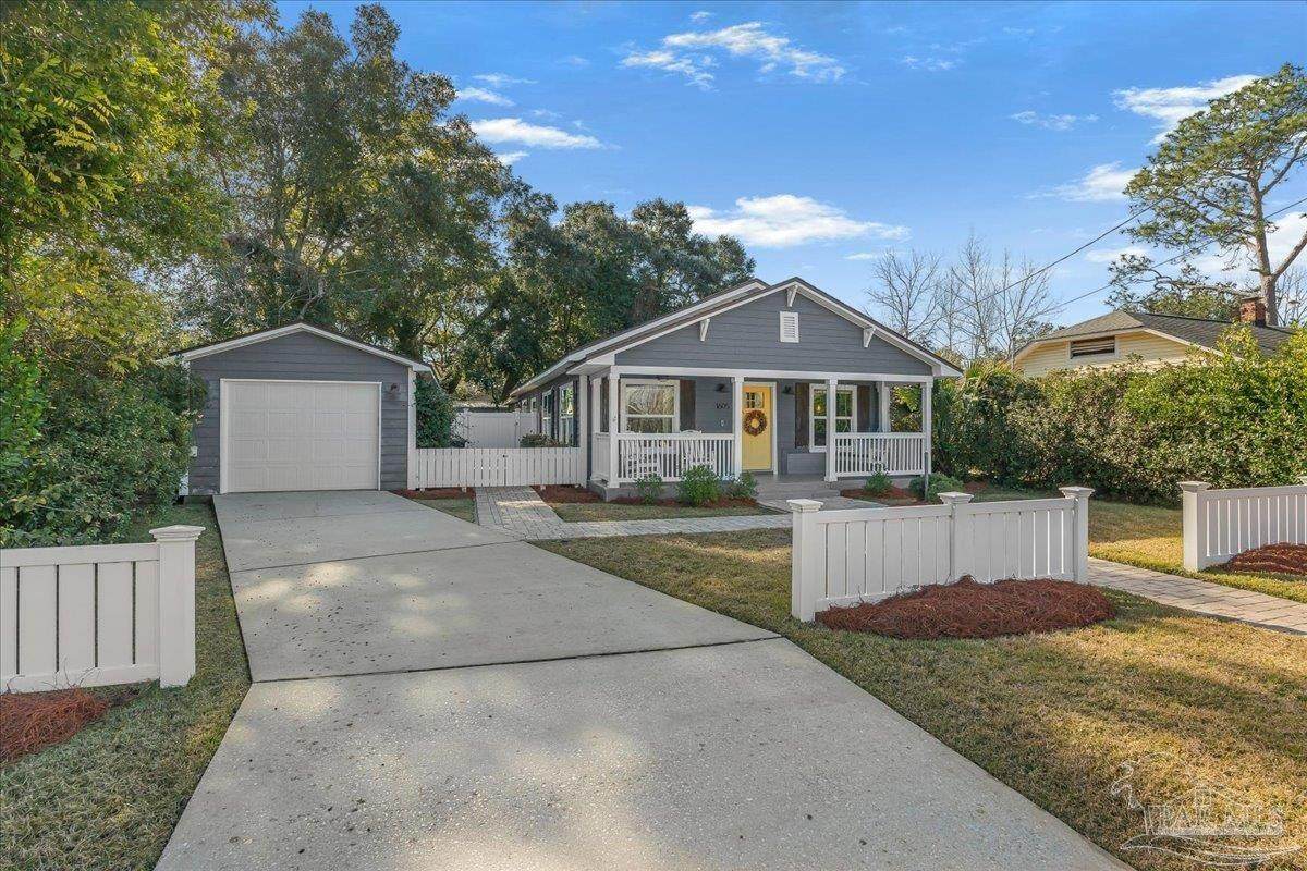 1605 Avery St - Photo 1