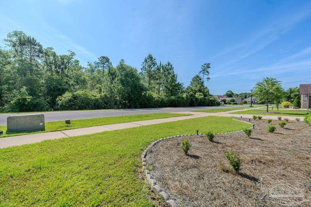 https://bt-photos.global.ssl.fastly.net/pensacola/orig_boomver_2_682673-2.jpg