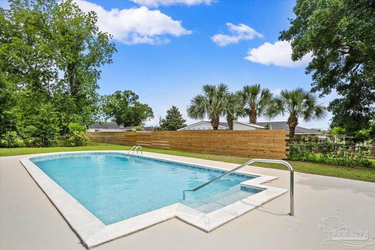635 Whitney Dr - Photo 1