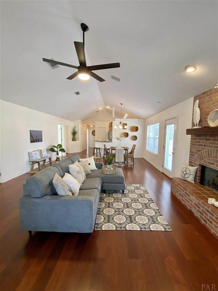 2417 15TH AVE - Photo 1