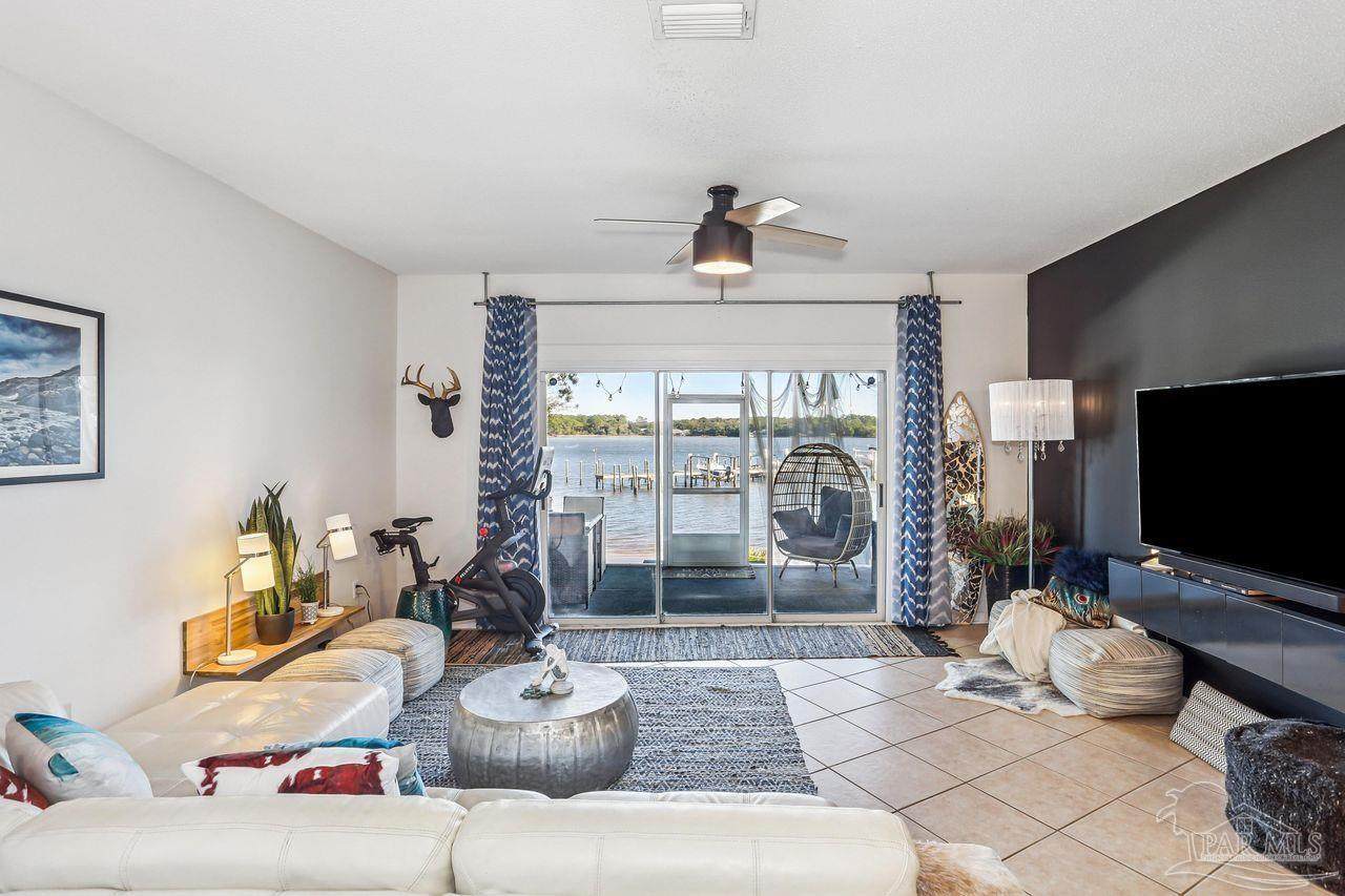 7222 Majestic Blvd - Photo 1