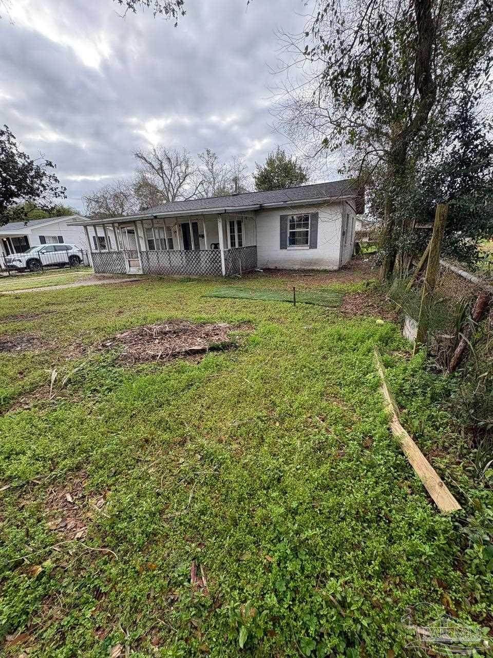 3703 Theresa St - Photo 1