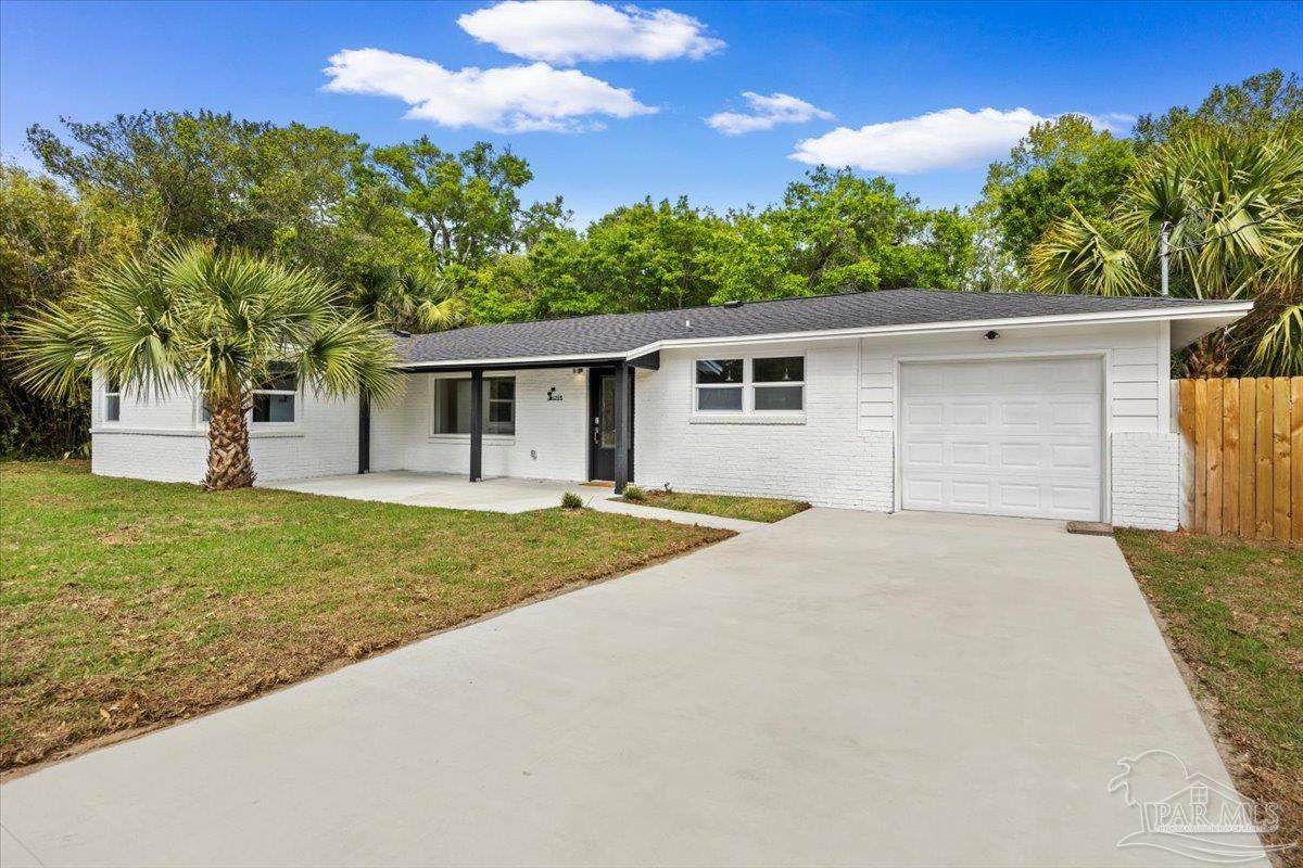 1504 Baylen St - Photo 1