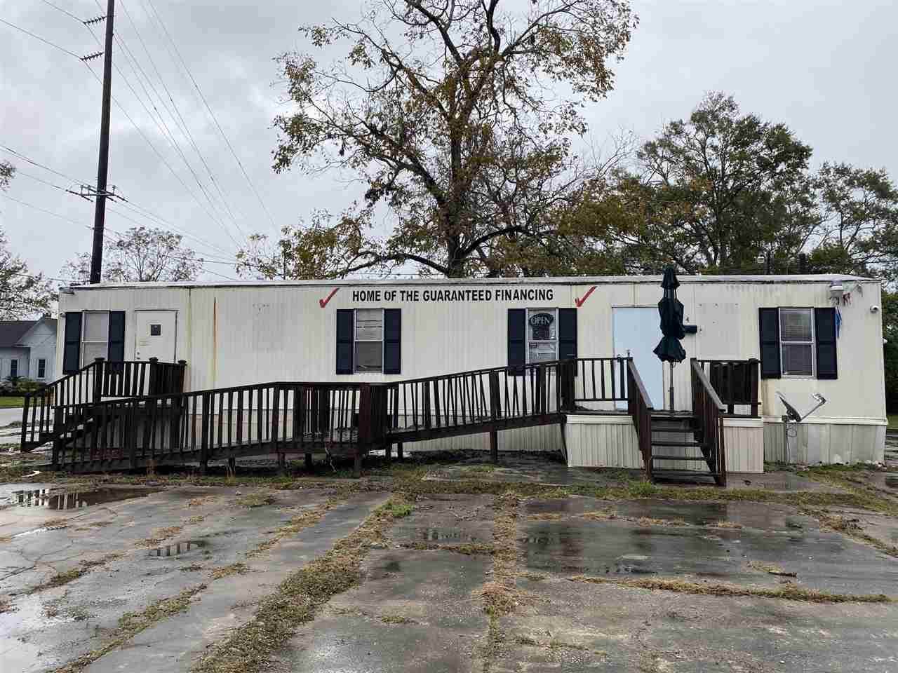 214 Main St - Photo 1