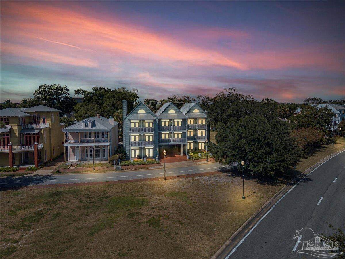 534 Zarragossa St - Photo 1