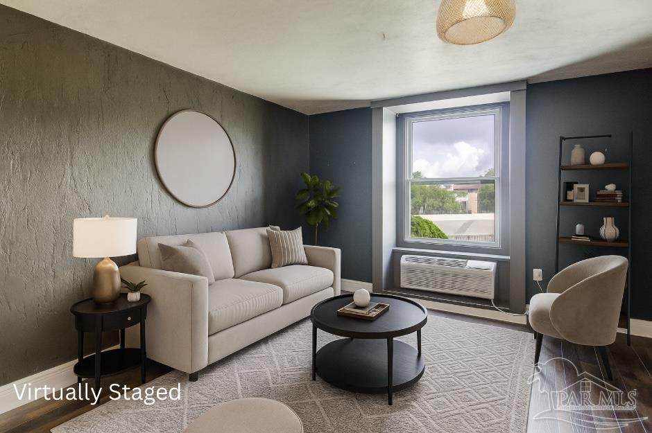 224 Garden St - Photo 1