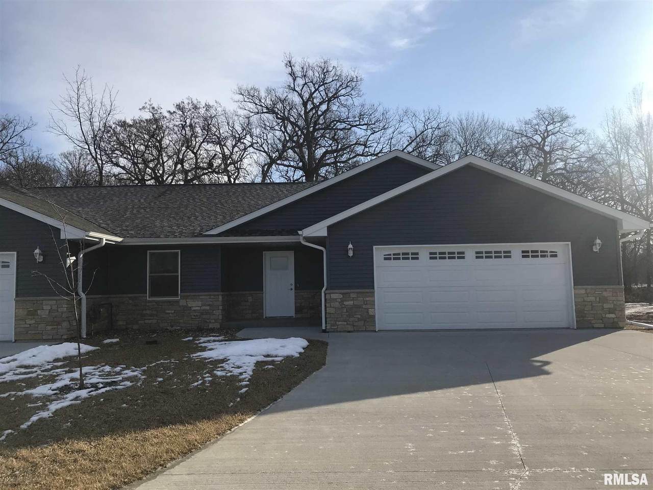 312 River Court - Photo 1