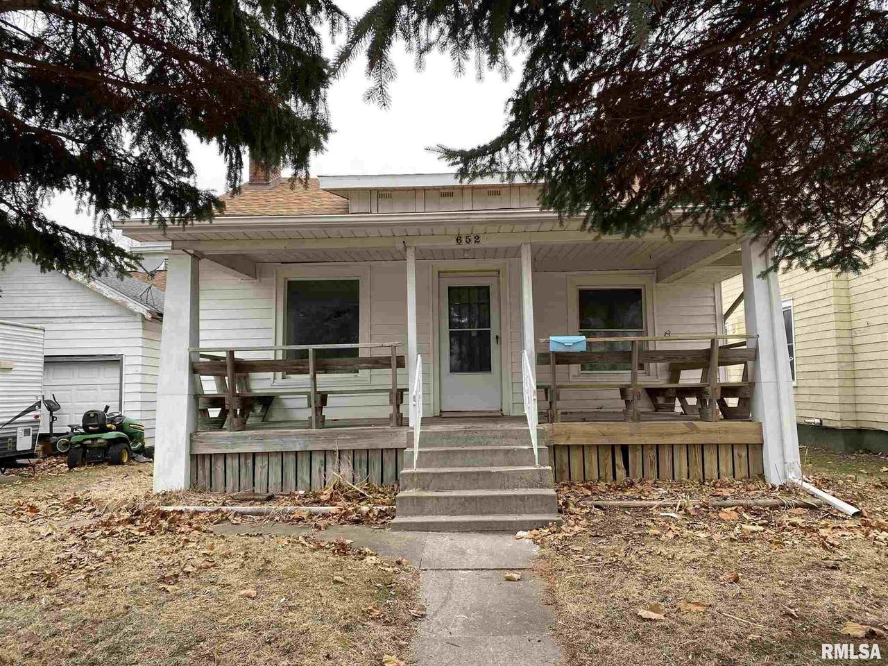 652 3RD Avenue South - Photo 1 652 3RD Avenue South - Photo 1