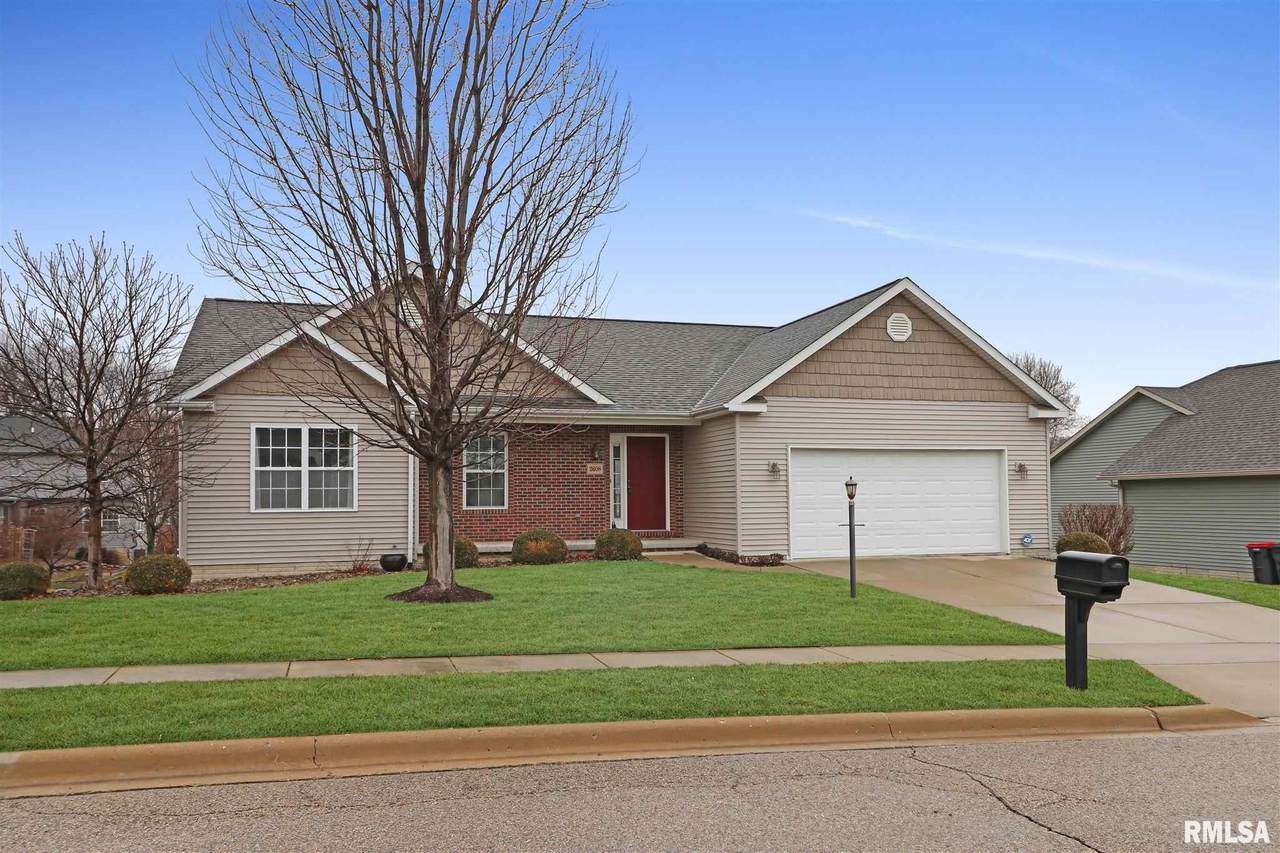 2608 Arlington Circle - Photo 1