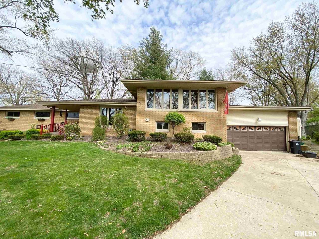 12 Oak Hill Court - Photo 1 12 Oak Hill Court - Photo 1