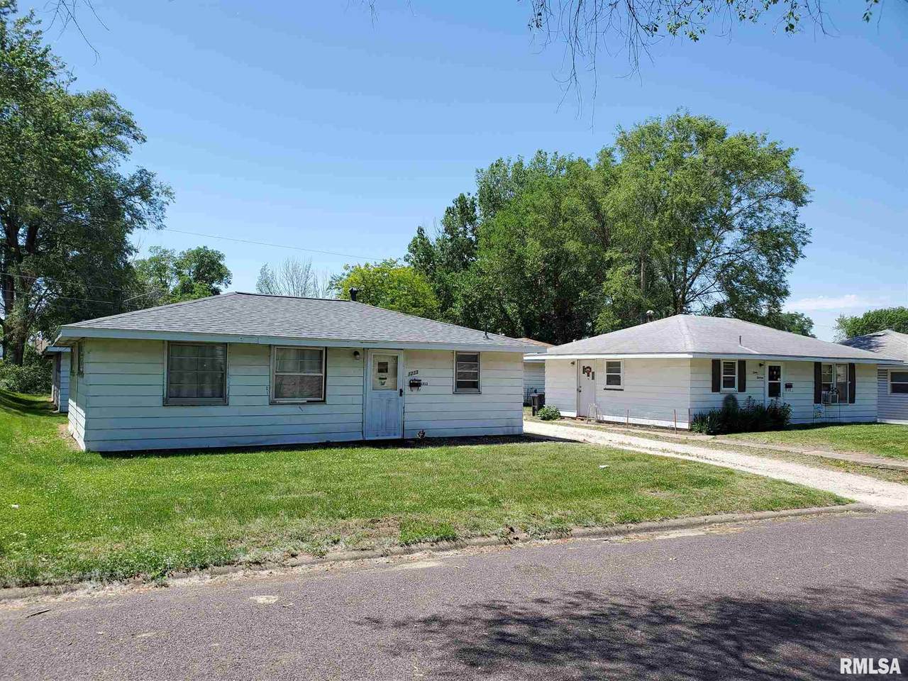 1213-1215 Black Street Street Street Street - Photo 1