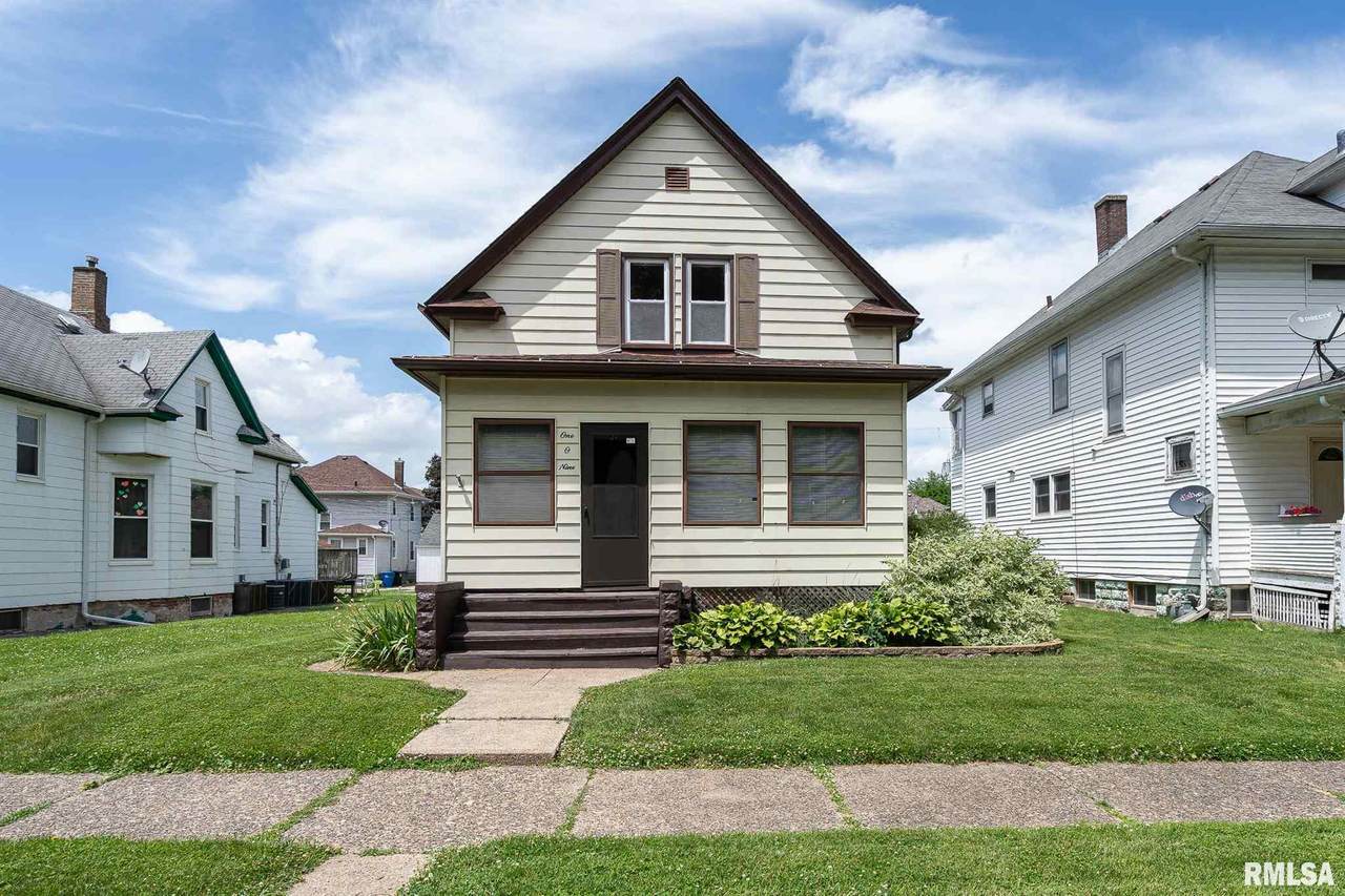 109 6TH Avenue - Photo 1