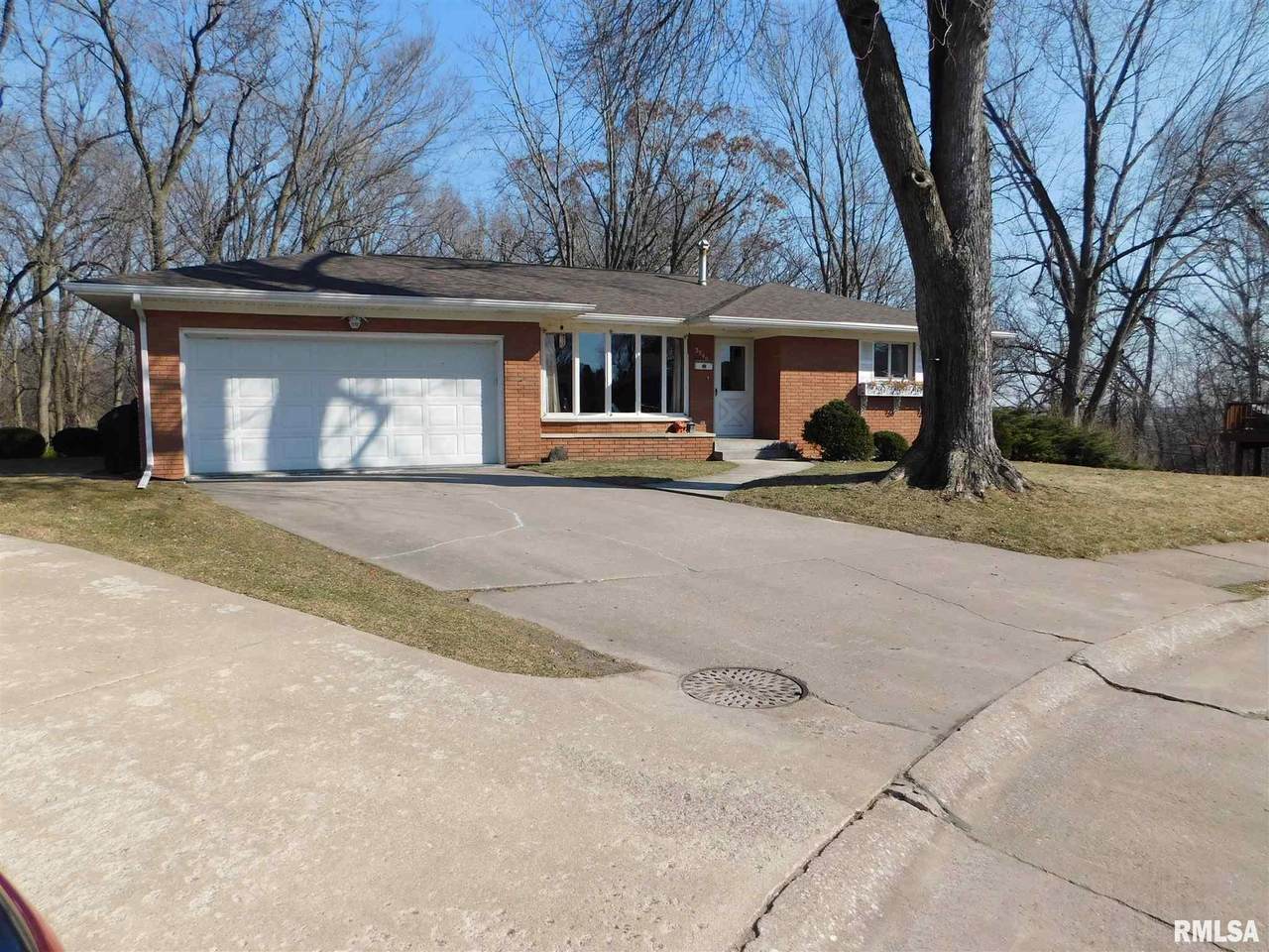 3540 41ST Avenue - Photo 1