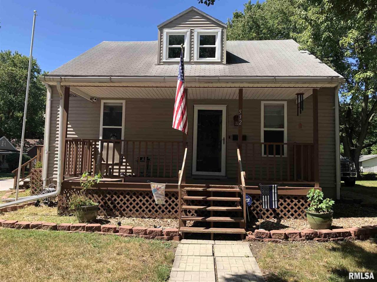 532 Mcarthur - Photo 1