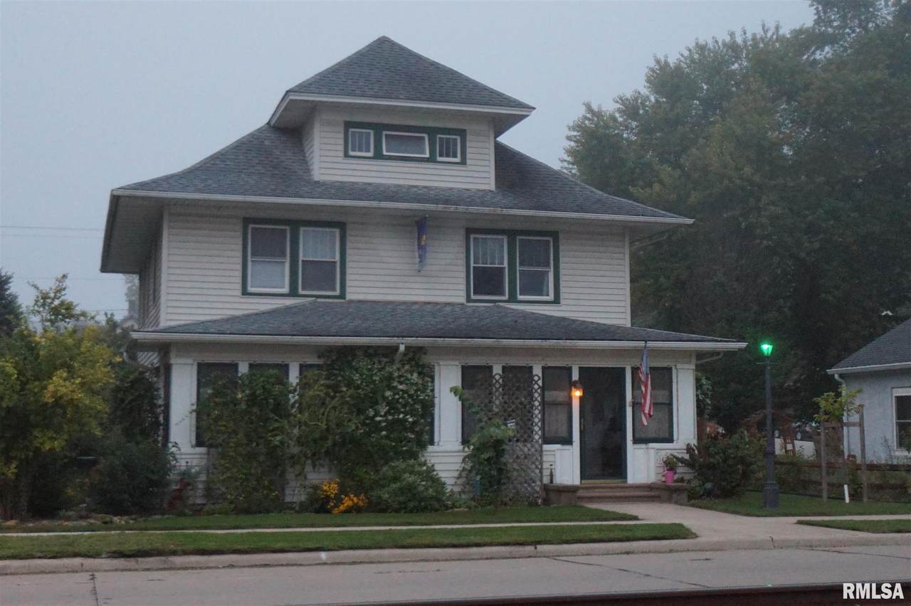 404 2ND Street - Photo 1