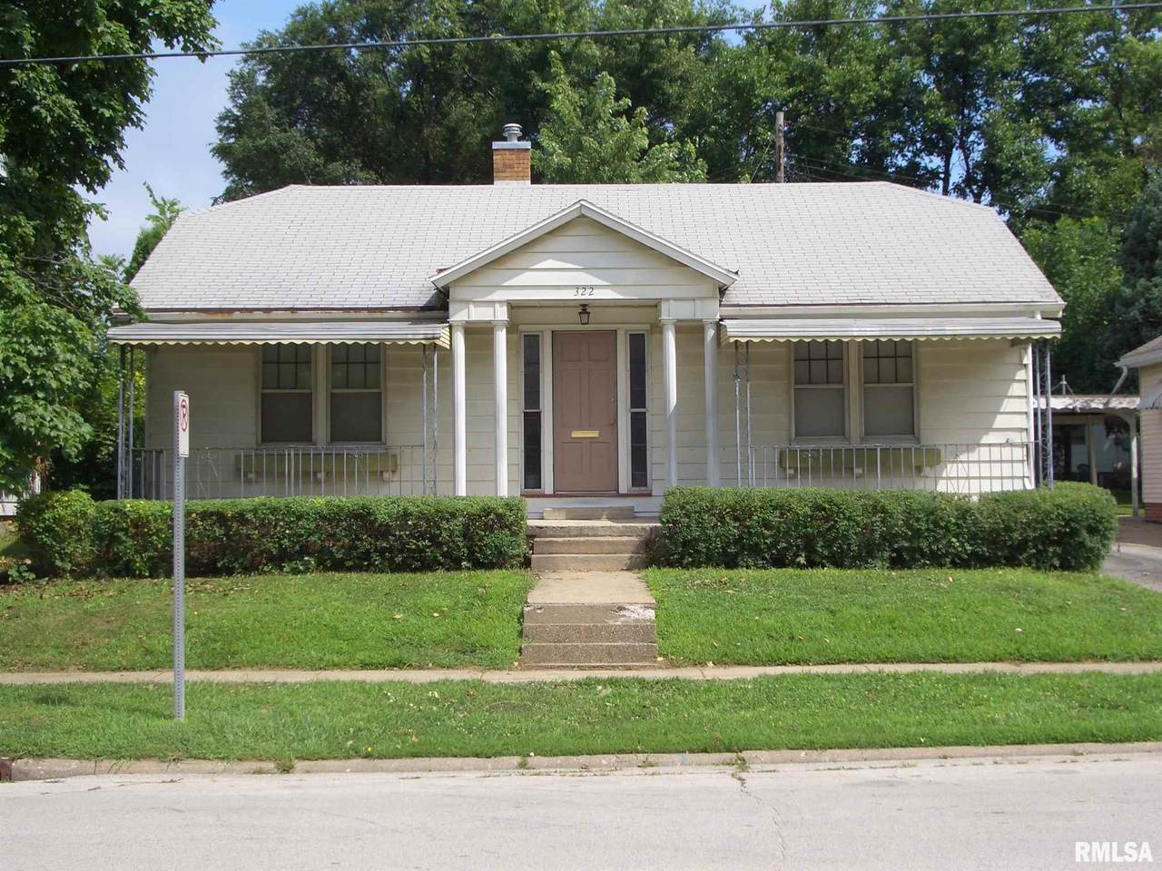 322 Calhoun Street - Photo 1